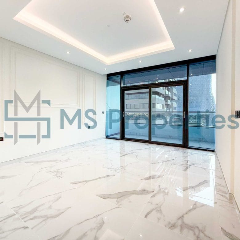 Bright and Spacious | 2BHK Apartment |with Balcony