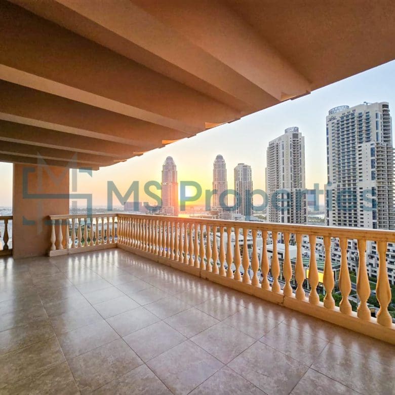 Elegantly 3BHK + Maid Flat with Balcony | For Sale