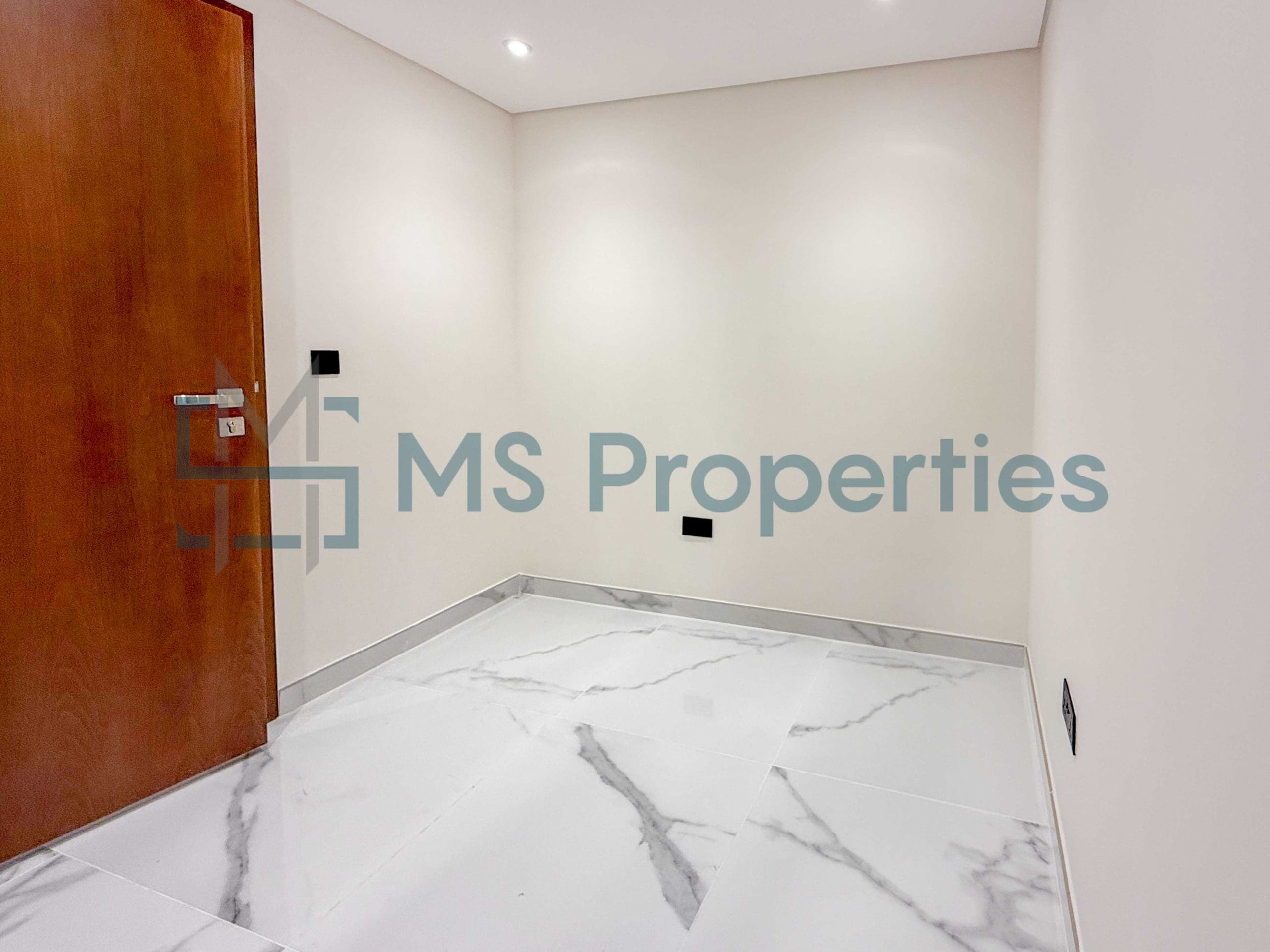 Bright and Spacious | 2BHK Apartment |with Balcony