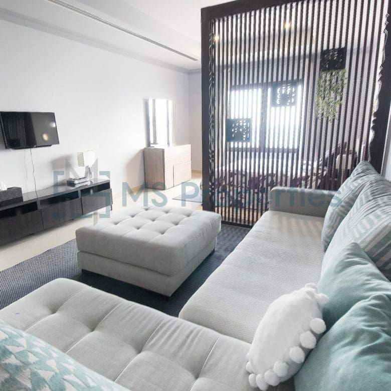 Sophisticated | Studio Apartment | +Bills Included