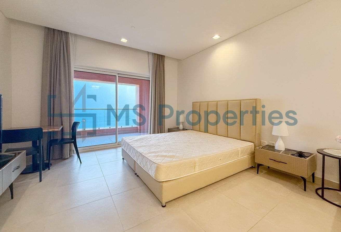 Spacious Cozy | Studio Apartment with View Balcony