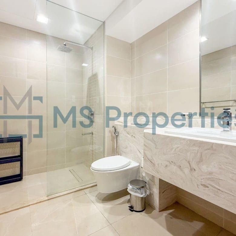 Spacious Cozy | Studio Apartment with View Balcony