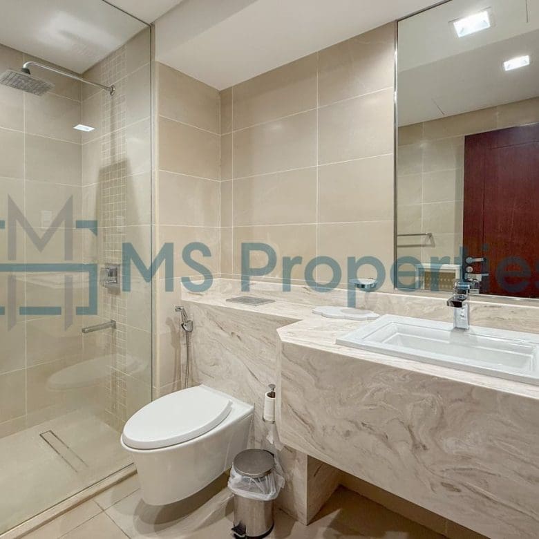 Spacious Cozy | Studio Apartment with View Balcony