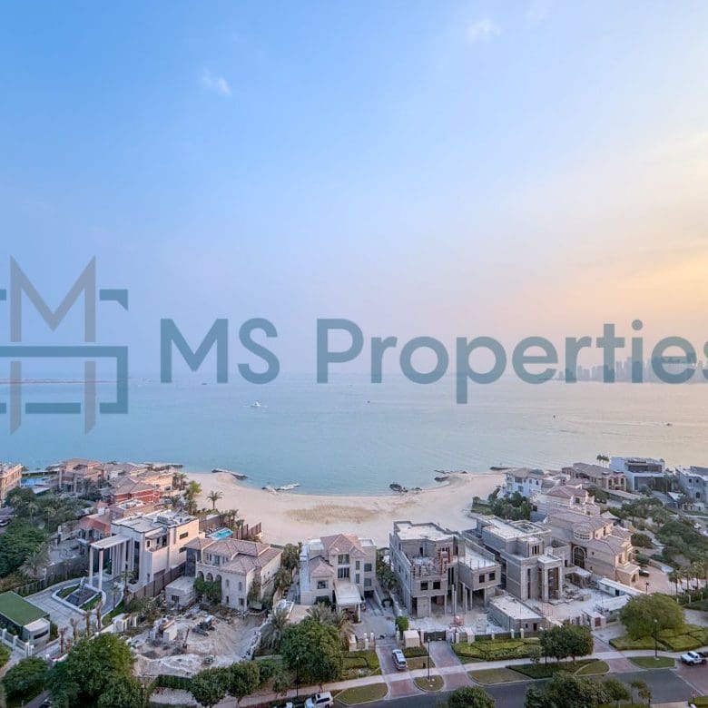 Spacious Cozy | Studio Apartment with View Balcony