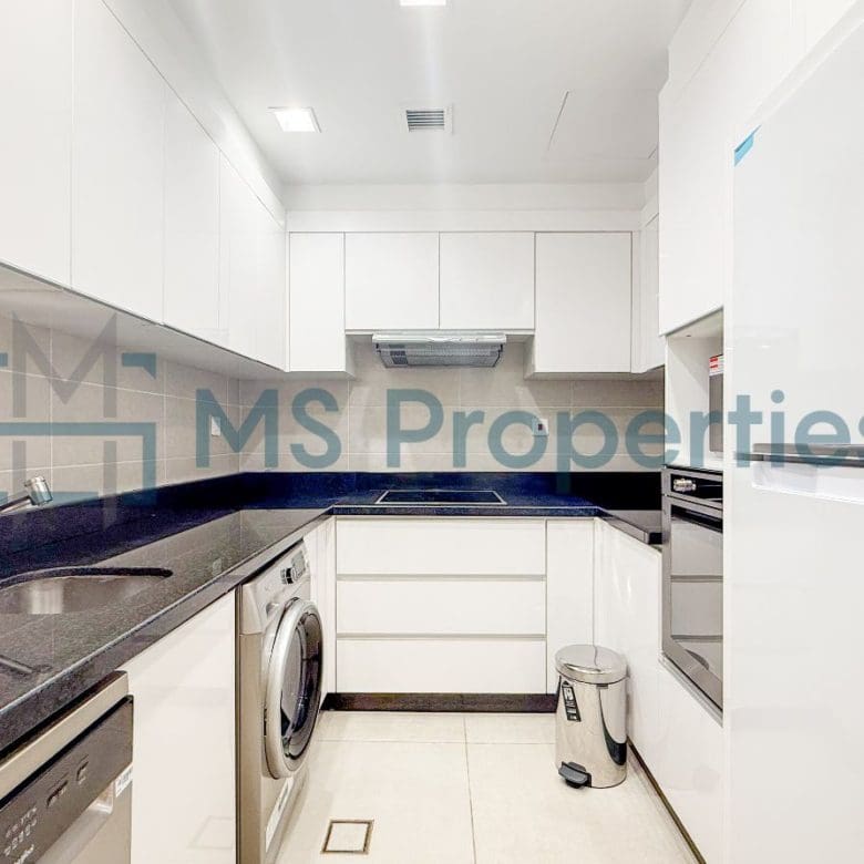 Spacious Cozy | Studio Apartment with View Balcony