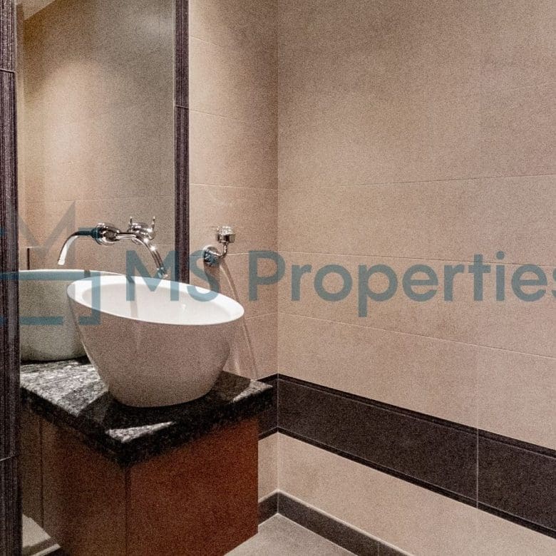 Perfect | 1BR Apartment | +Bills Included