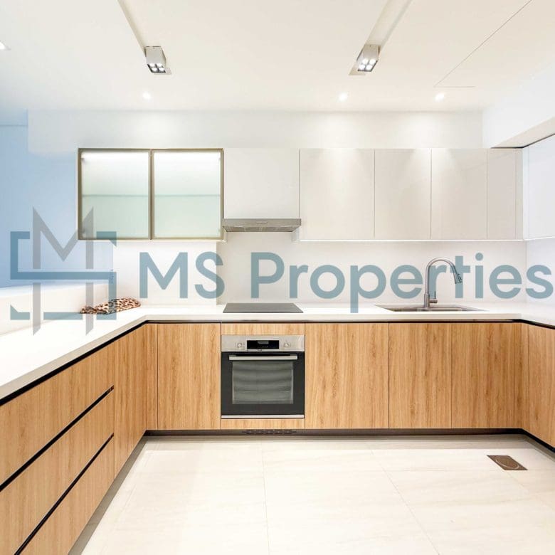 Exquisite 1BR Apartment with Amazing View Balcony