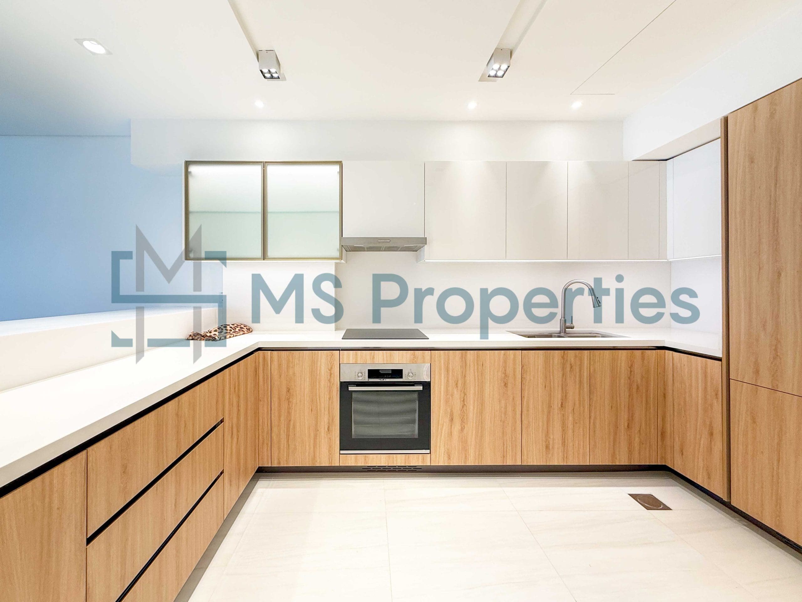 Exquisite 1BR Apartment with Amazing View Balcony