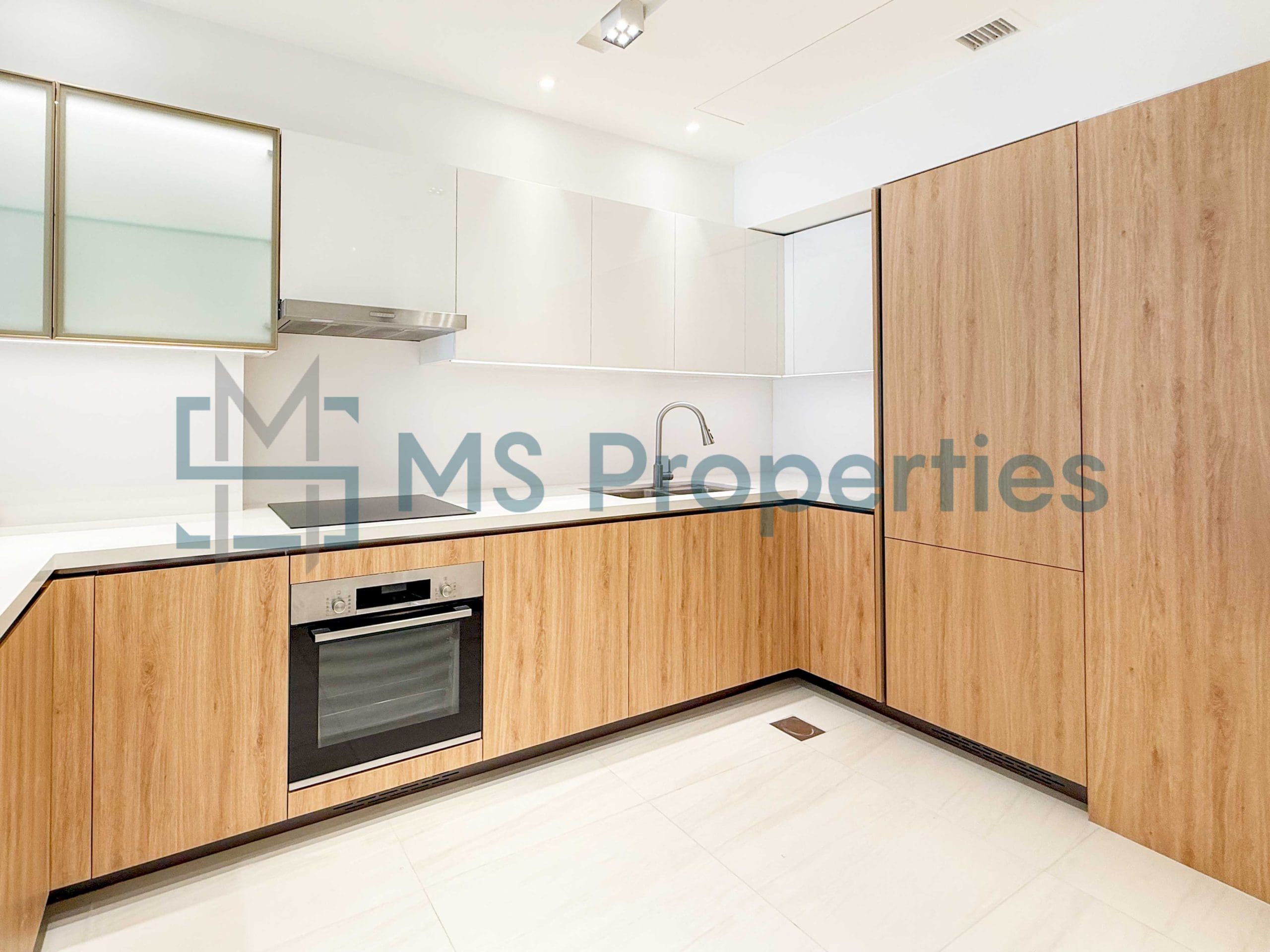 Exquisite 1BR Apartment with Amazing View Balcony