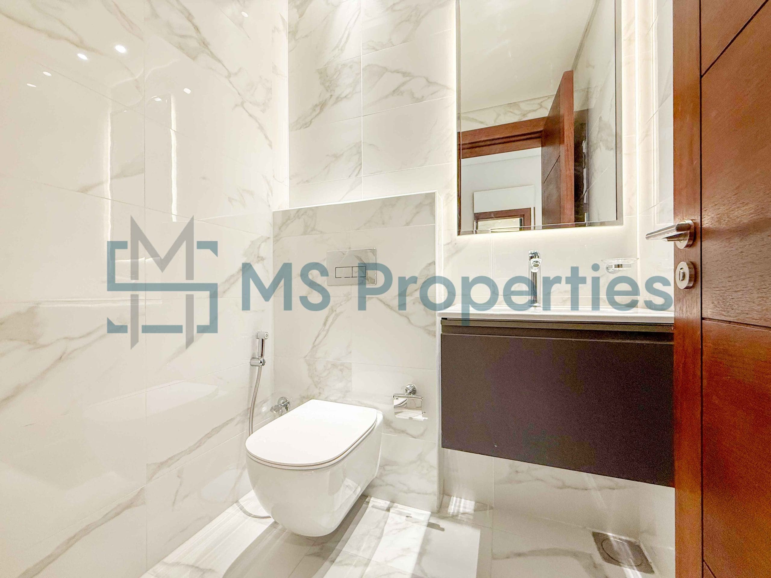 Exquisite 1BR Apartment with Amazing View Balcony