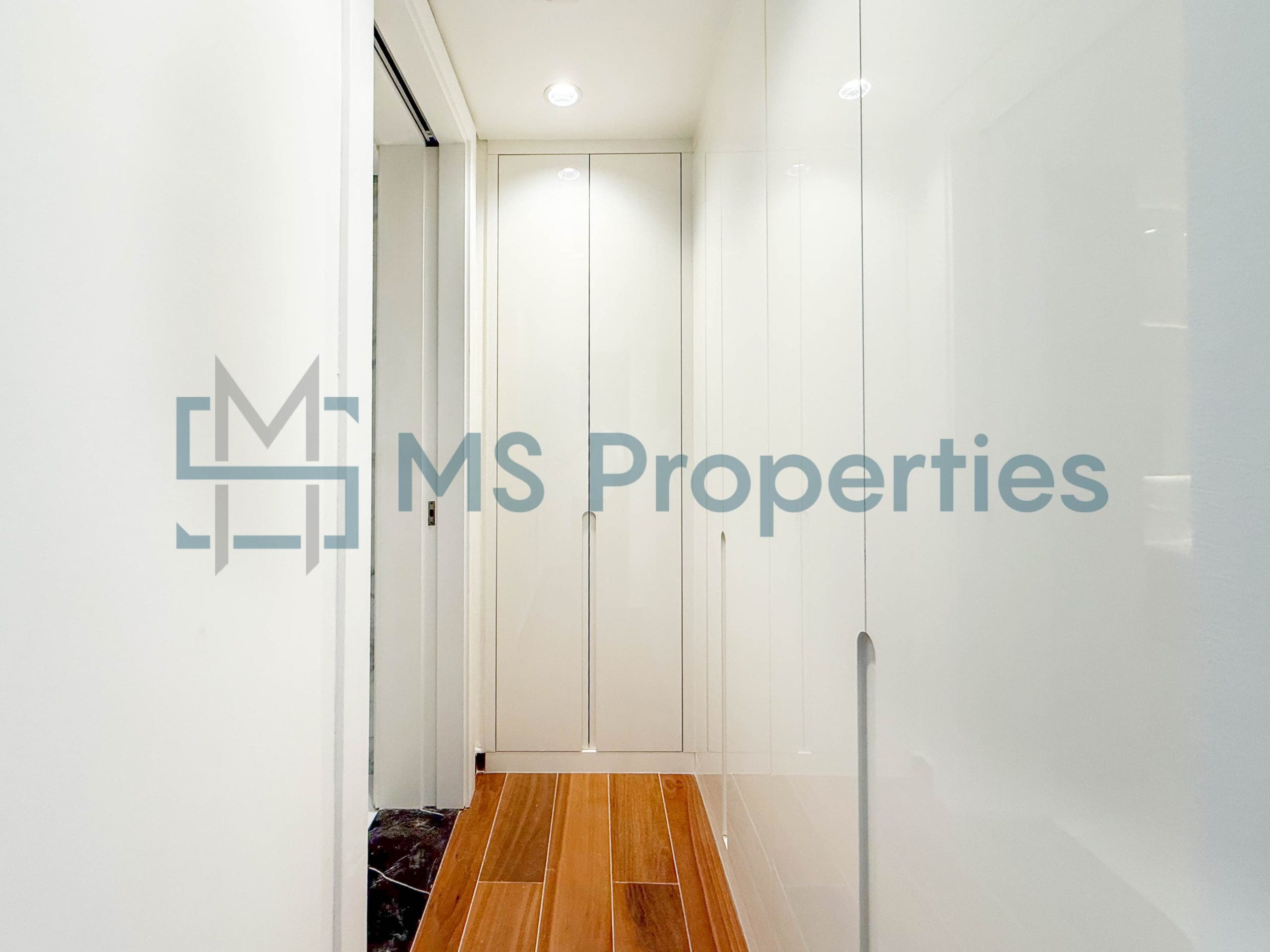 Exquisite 1BR Apartment with Amazing View Balcony