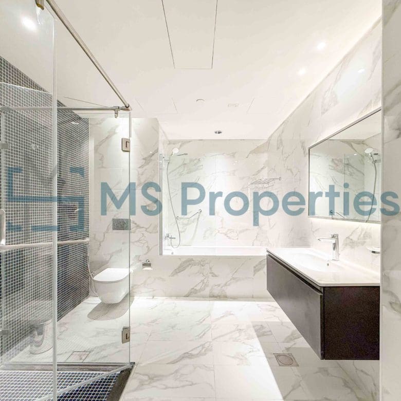 Exquisite 1BR Apartment with Amazing View Balcony