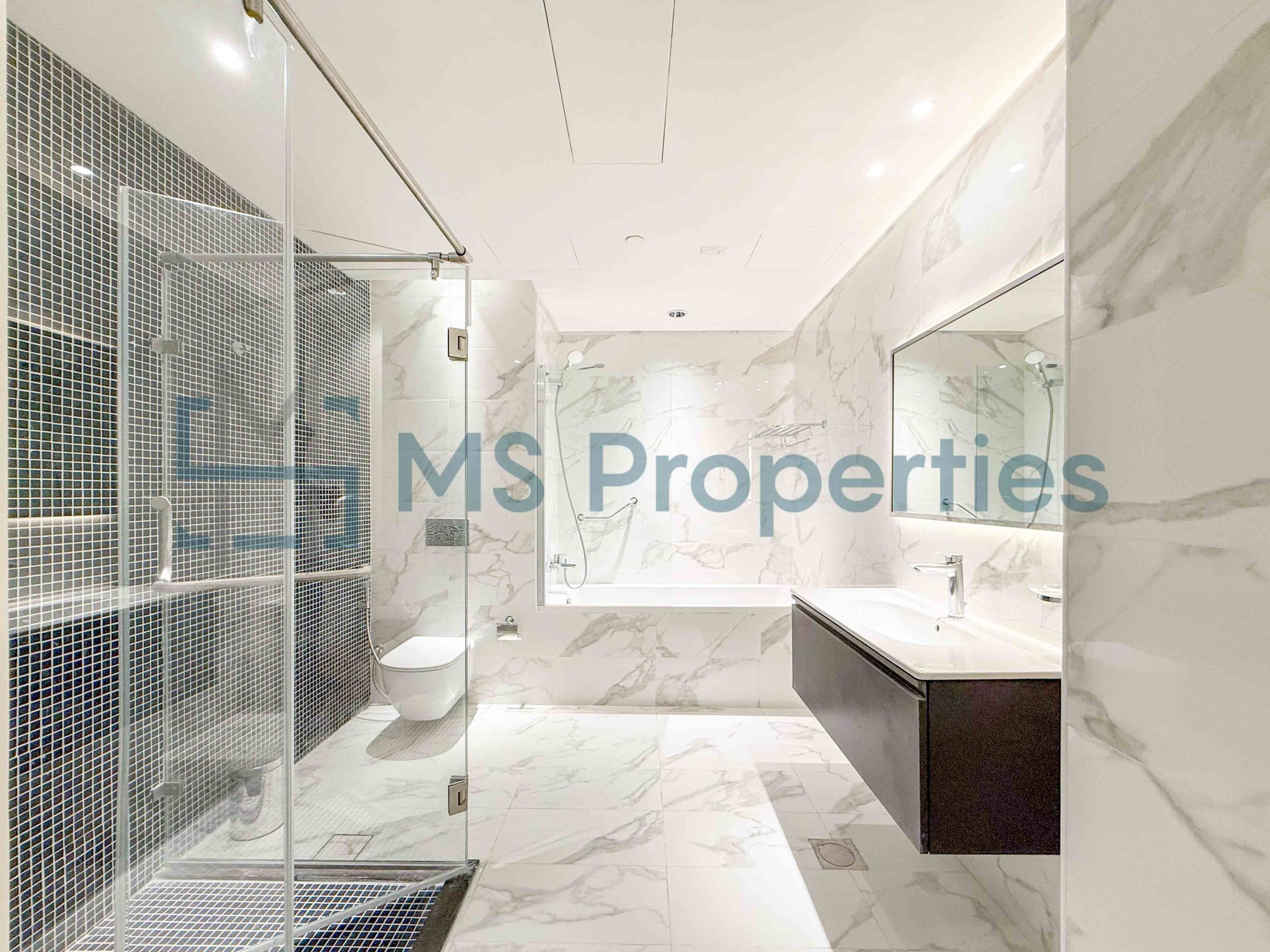 Exquisite 1BR Apartment with Amazing View Balcony