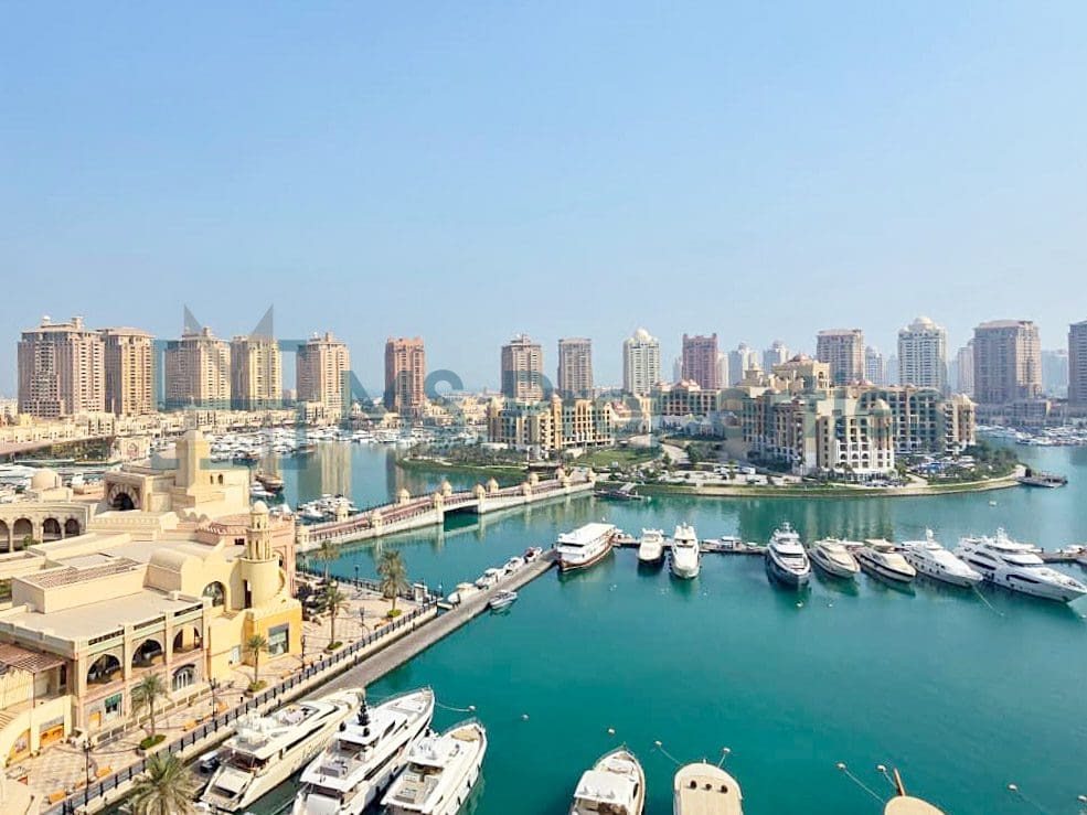 1 Bedroom Flat | Stunning Marina View Balcony