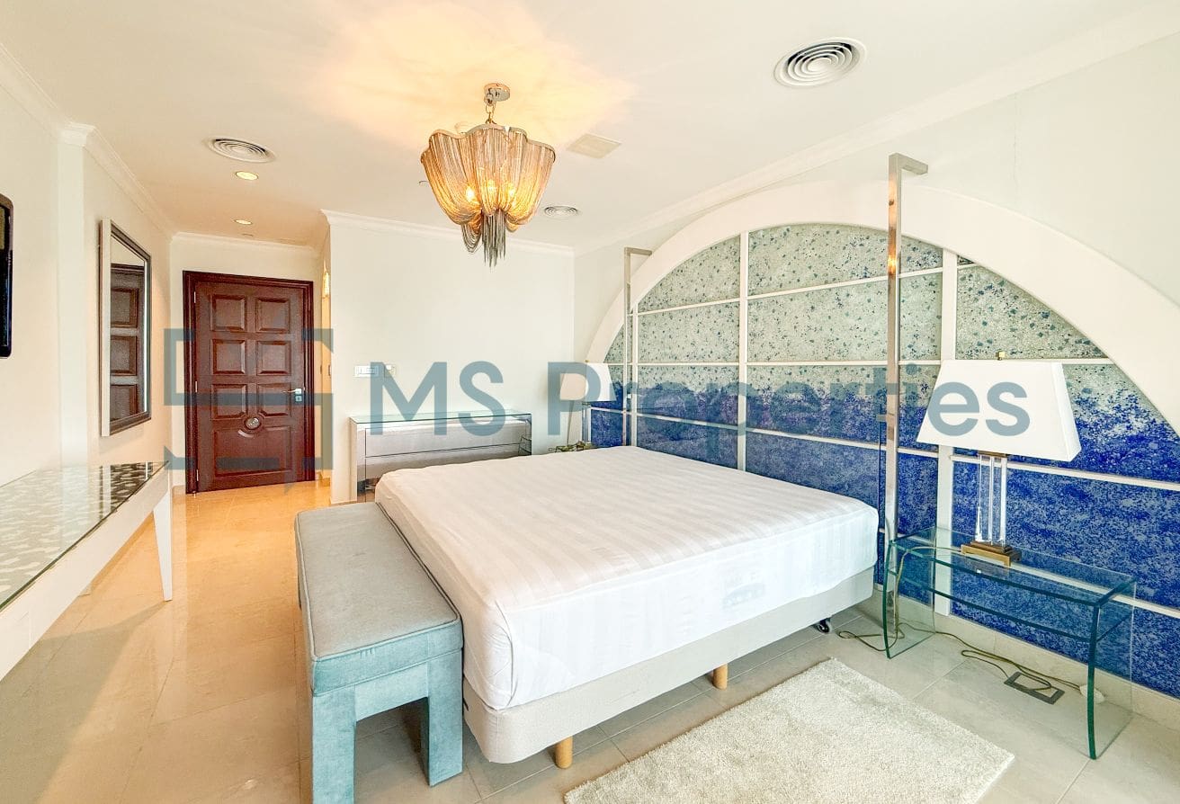 Luxury 7BHK+Maid Penthouse with Balcony +Bills Included