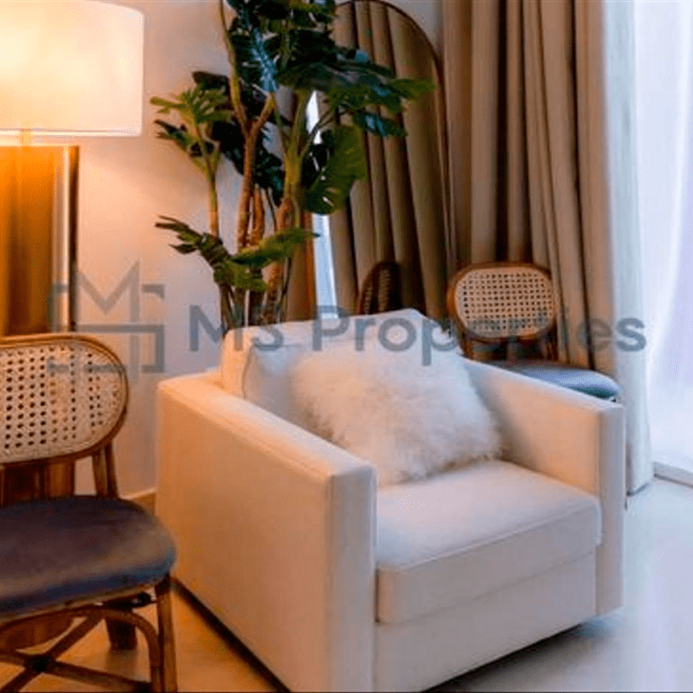 Luxurious 1BHK Townhouse with Balcony | For Sale