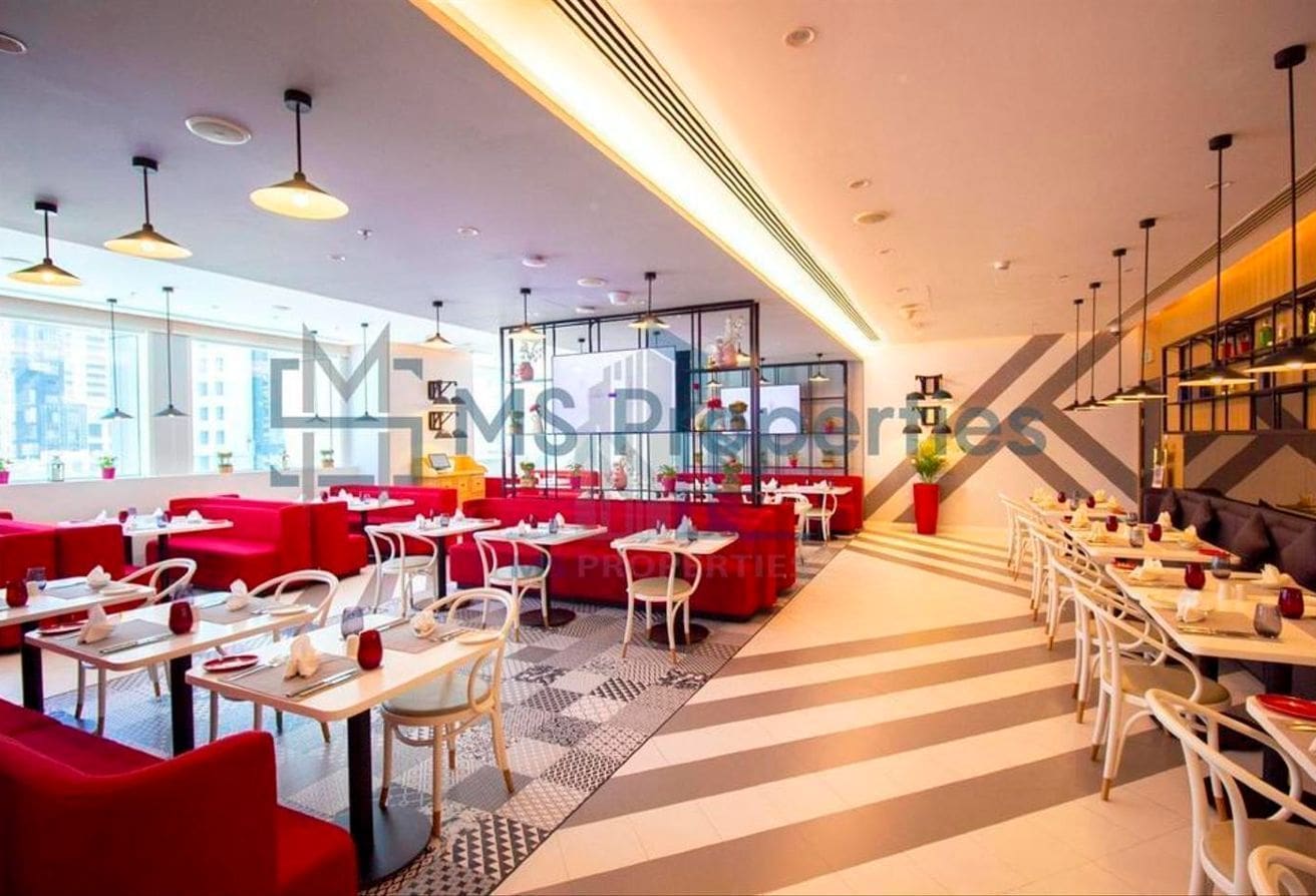 Stunning Deal 1BHK Flat | Outstanding City View