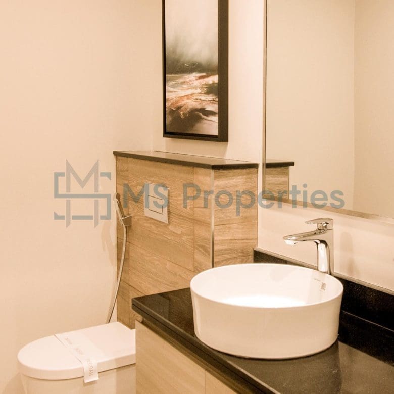 Gorgeous | 2BHK Apartment | Sea View Balcony