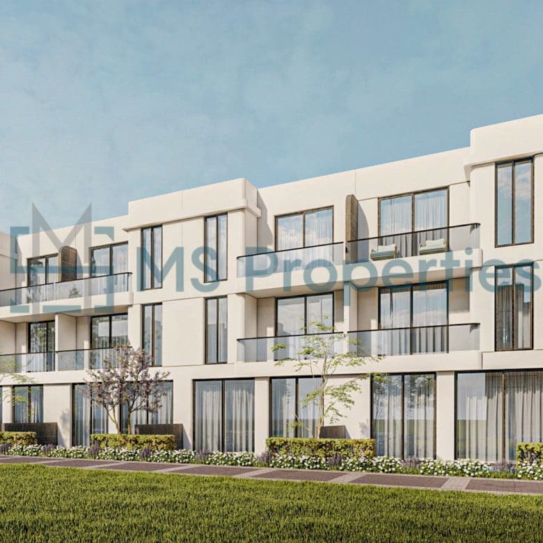 Prestigious 3-Bedroom Townhouse with Garden View
