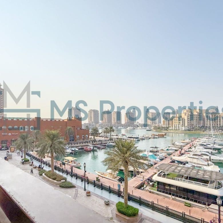 Charming | 2BHK Apartment | Marina View Balcony