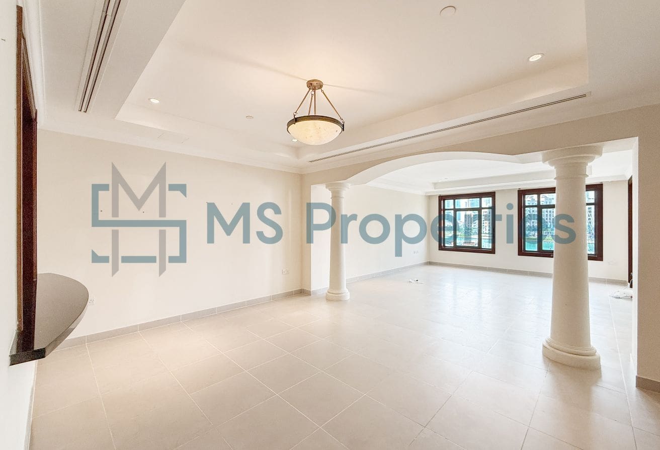 sjbfxhawbfbfb Charming | 2BHK Apartment | Marina View Balcony