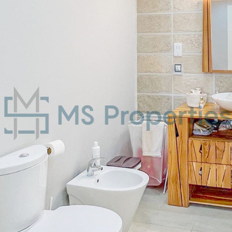 Stunning 2BHK Modified to 3BHK Flat in The Pearl