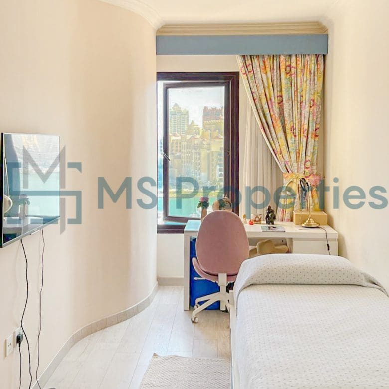 Stunning 2BHK Modified to 3BHK Flat in The Pearl