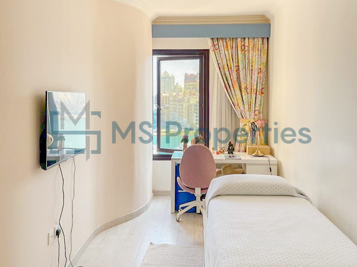 Stunning 2BHK Modified to 3BHK Flat in The Pearl