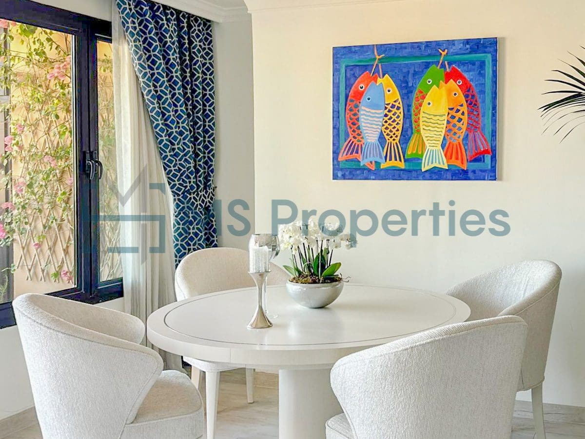 Stunning 2BHK Modified to 3BHK Flat in The Pearl