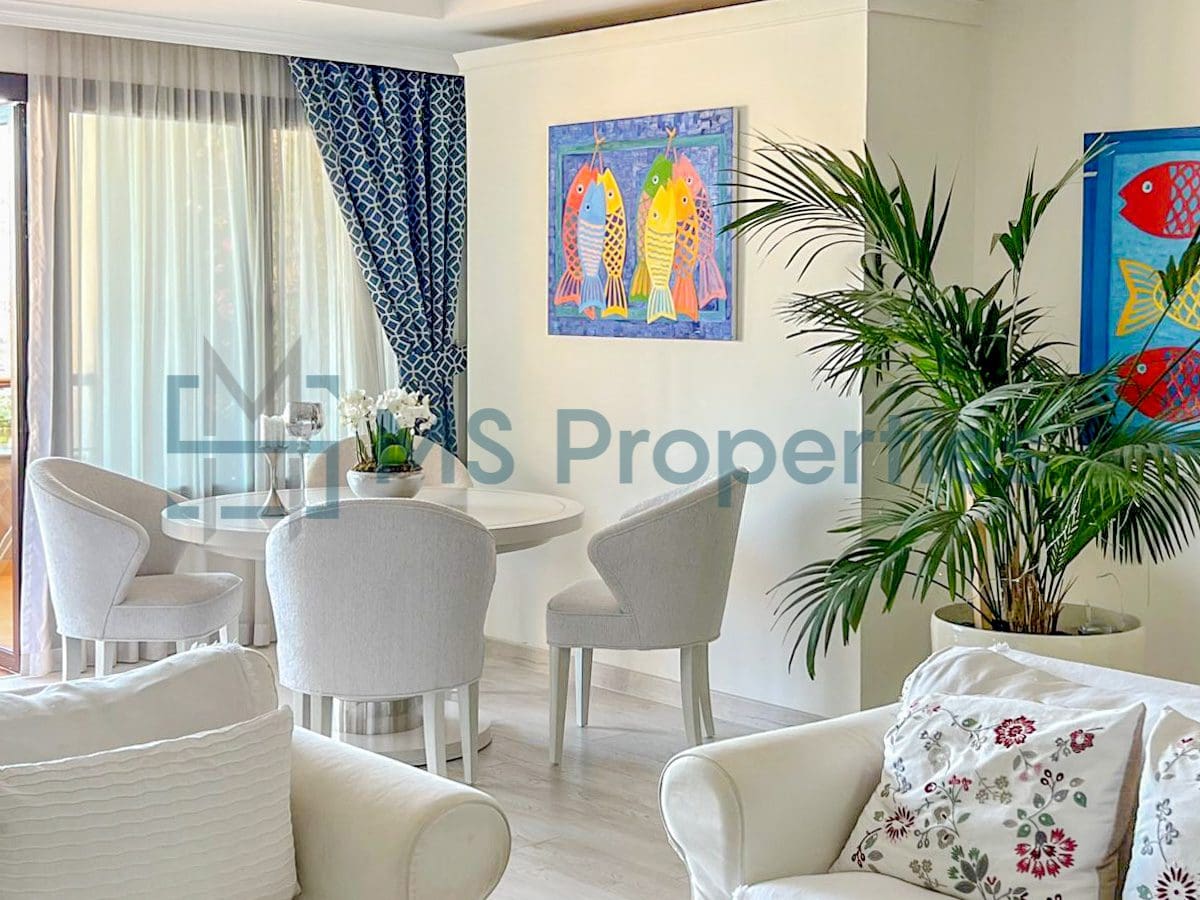 Stunning 2BHK Modified to 3BHK Flat in The Pearl