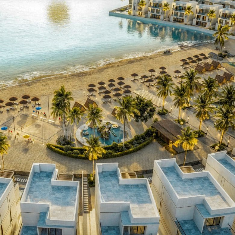 New Rising 5BR Villa with Beach View in Qetaifan Island