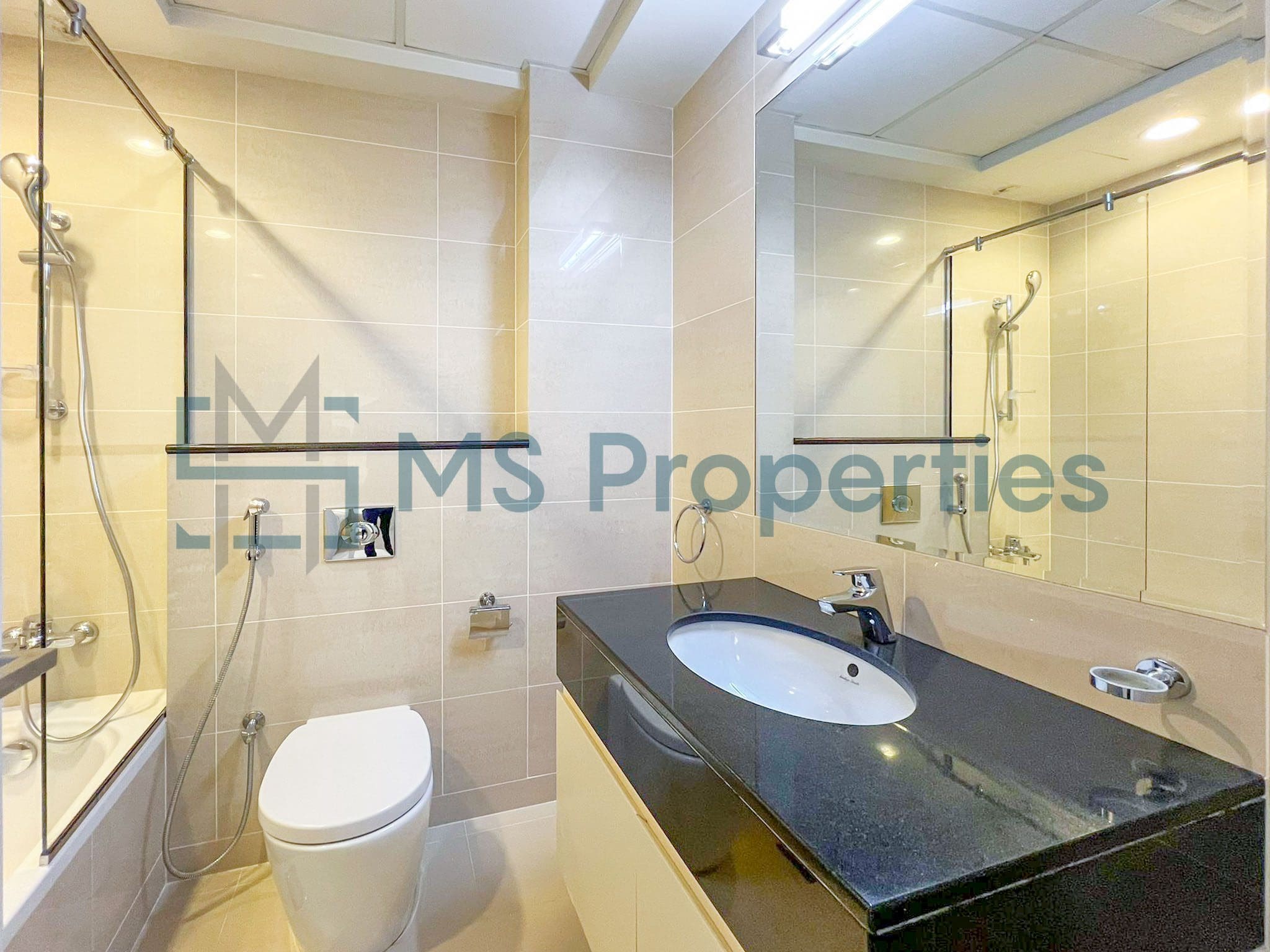 Stunning and Cozy 2BHK Apartment | +Bills Included