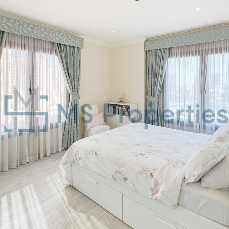 Stunning 2BHK Modified to 3BHK Flat in The Pearl