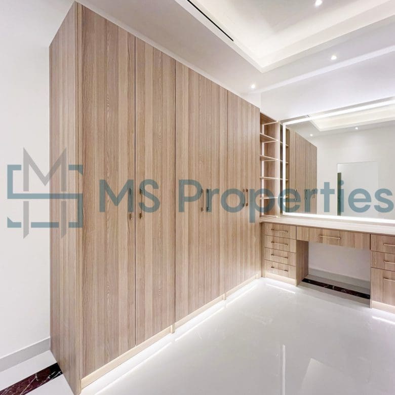Gated 5BR + Maid Villa with Pool and Beach Access
