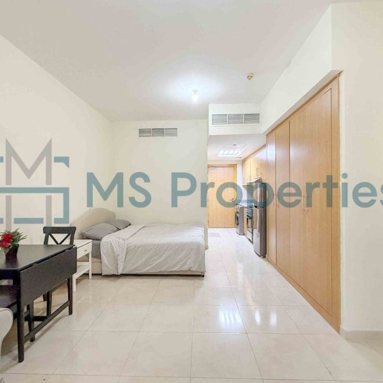 Amazing | Studio Apartment with Balcony | Bills Included