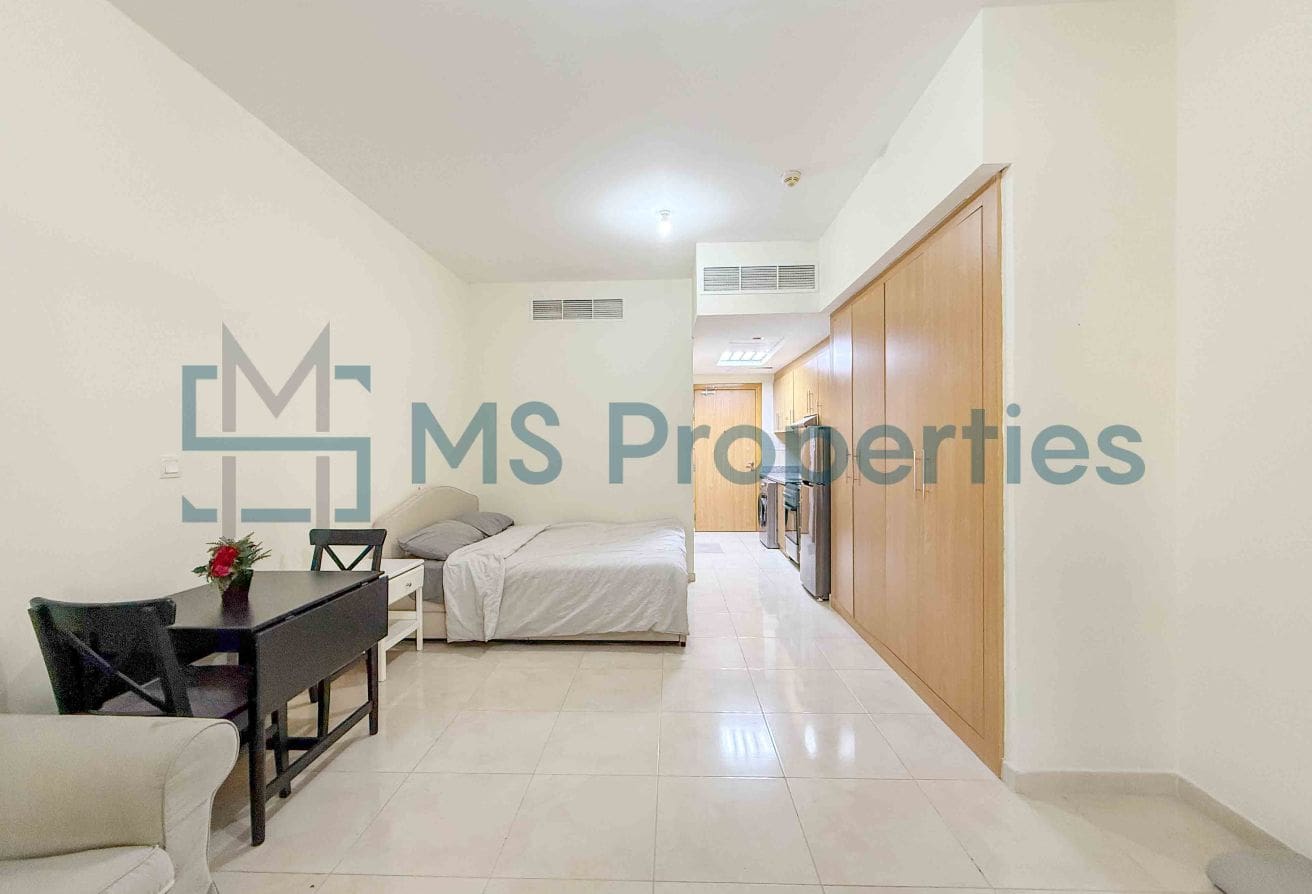 Amazing | Studio Apartment with Balcony | Bills Included