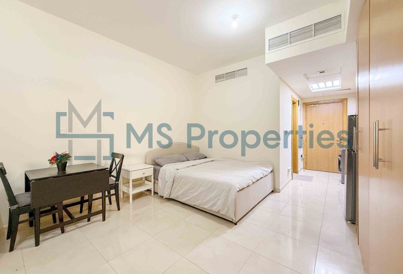 Amazing | Studio Apartment with Balcony | Bills Included