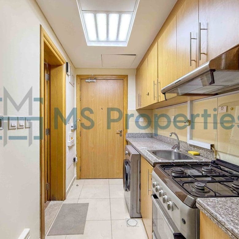 Amazing | Studio Apartment with Balcony | Bills Included