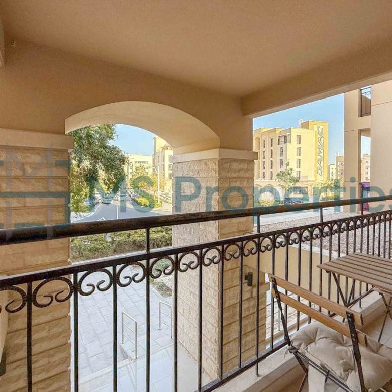 Amazing | Studio Apartment with Balcony | Bills Included