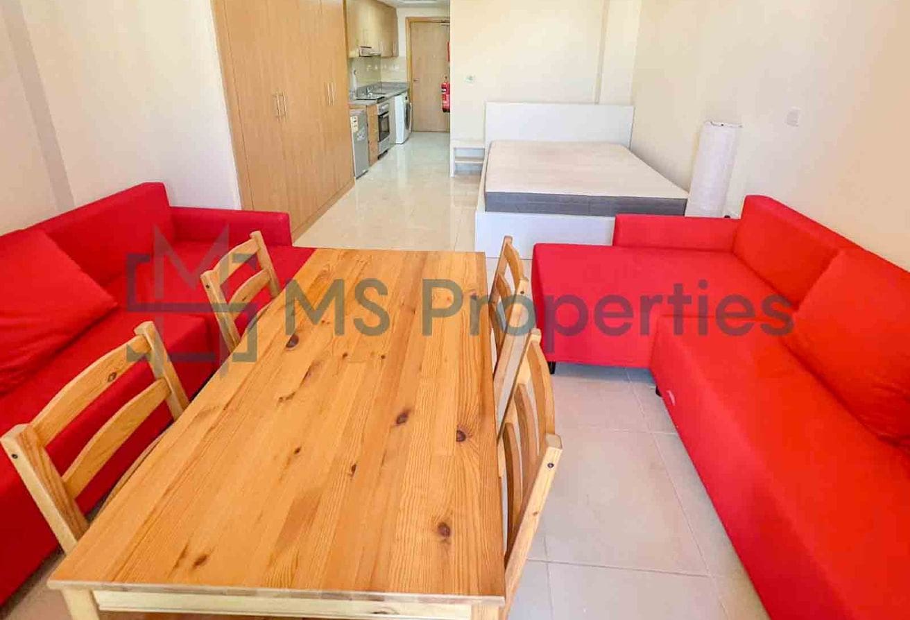 Charming | Studio Apartment | with Balcony