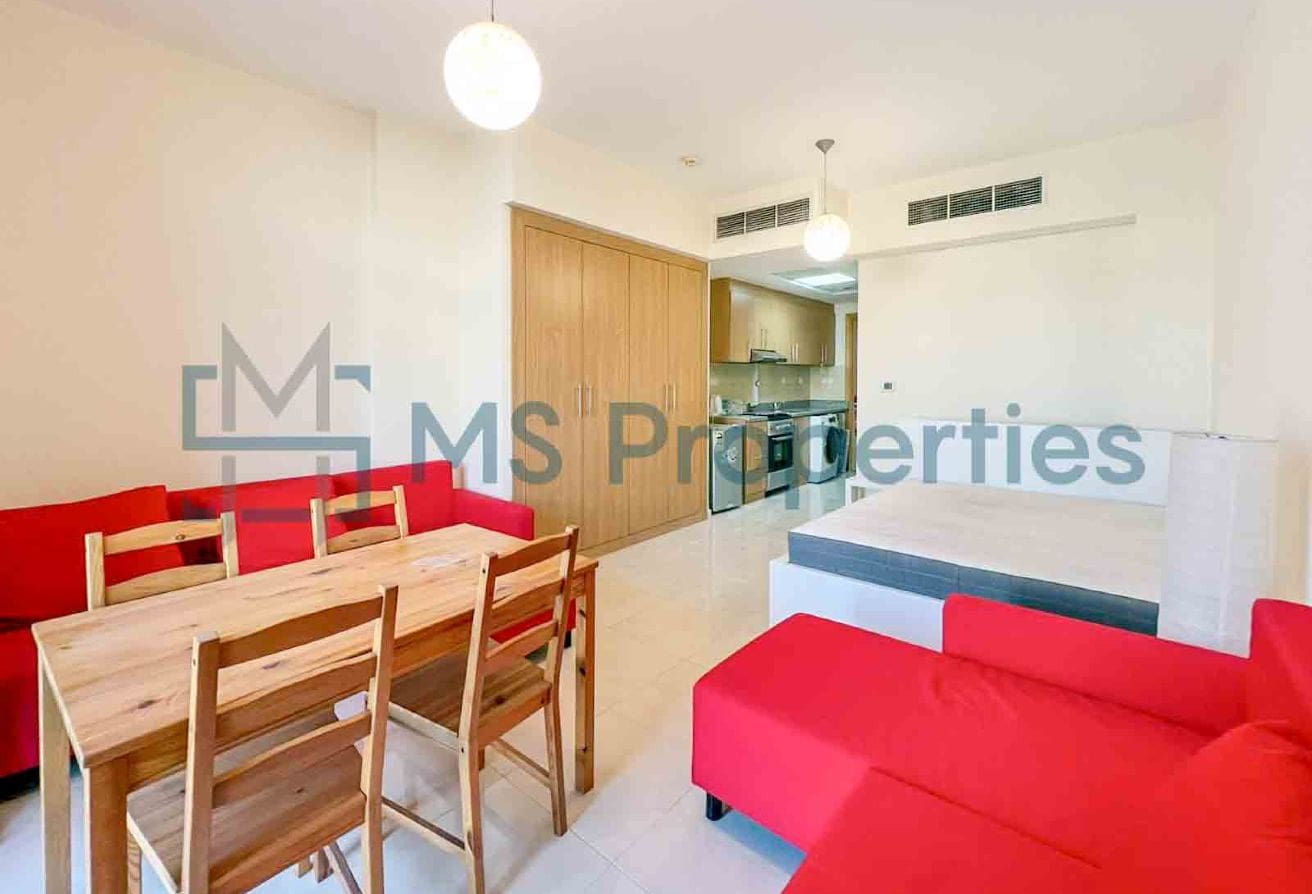 Charming | Studio Apartment | with Balcony