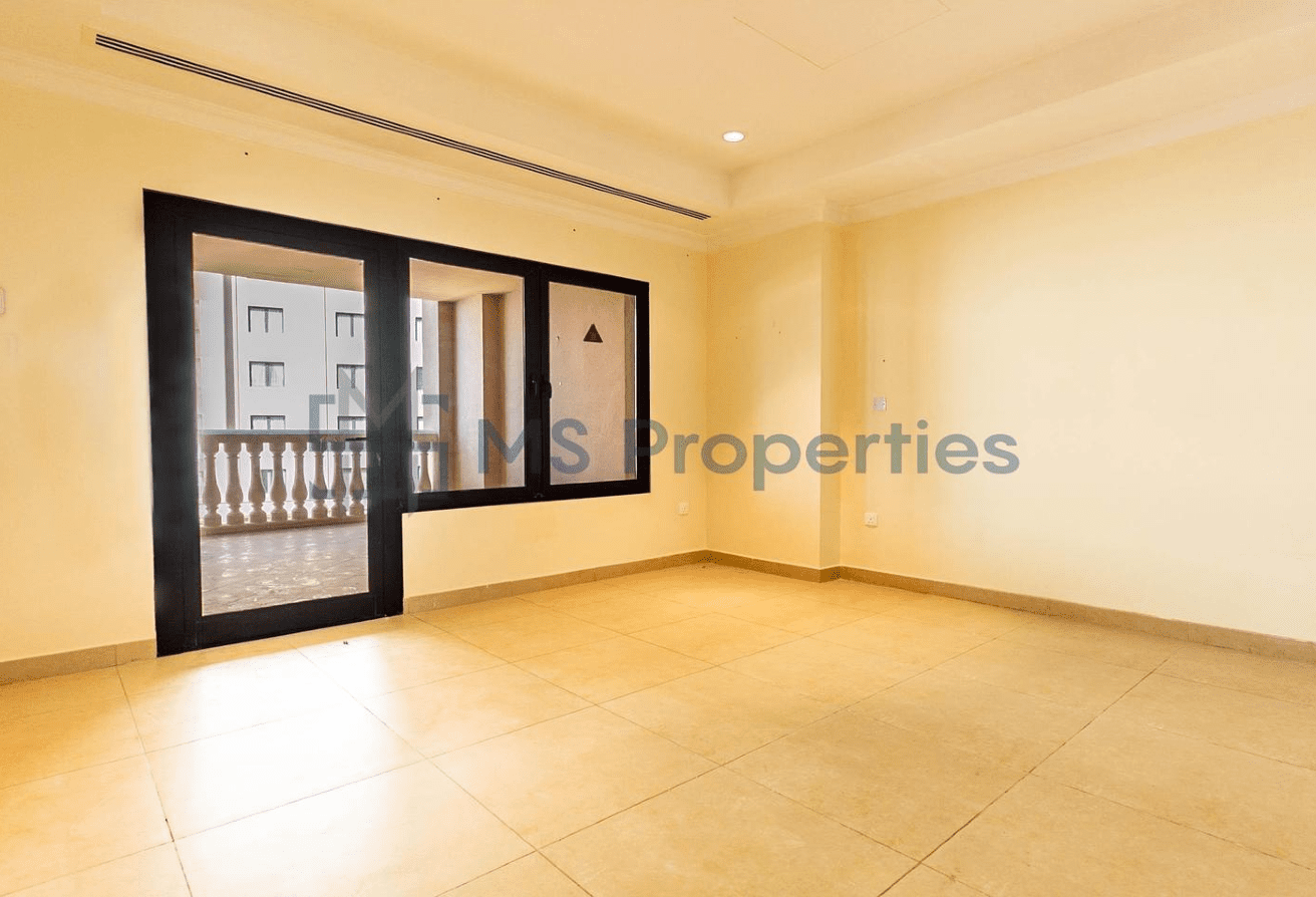 Spacious and Homy 1BHK+Office Flat in Prime Area