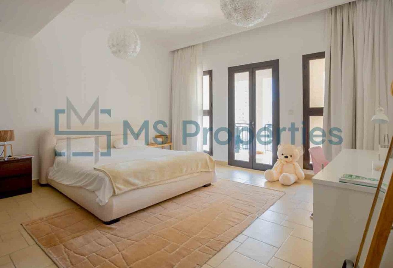 Classic Elegance: 5BHK Penthouse | with Balcony