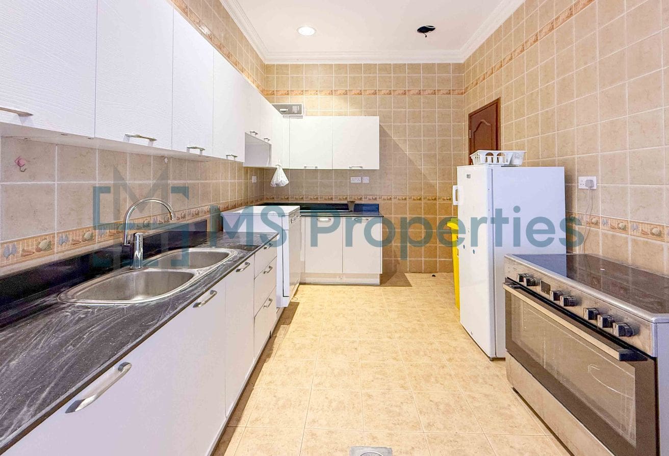 Sophisticated | 5BR Villa | View Balcony