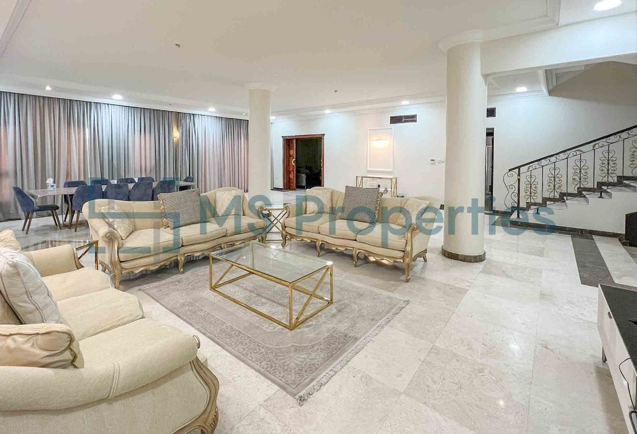 Perfect Space | 5BR+Maids Villa | View Balcony