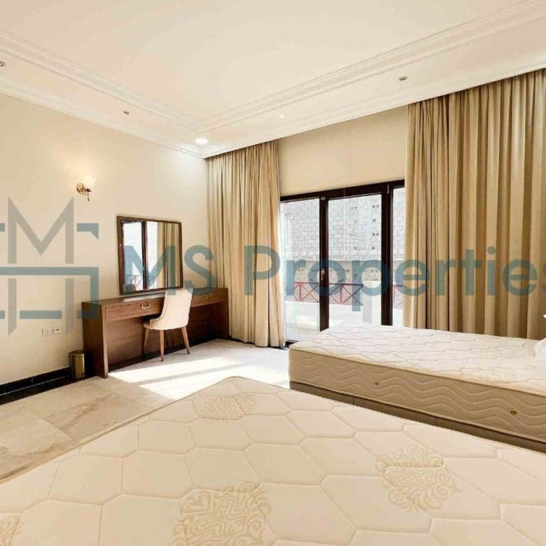 Perfect Space | 5BR+Maids Villa | View Balcony
