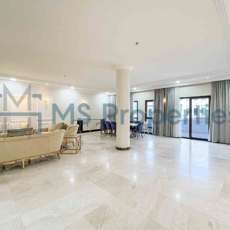Perfect Space | 5BR+Maids Villa | View Balcony