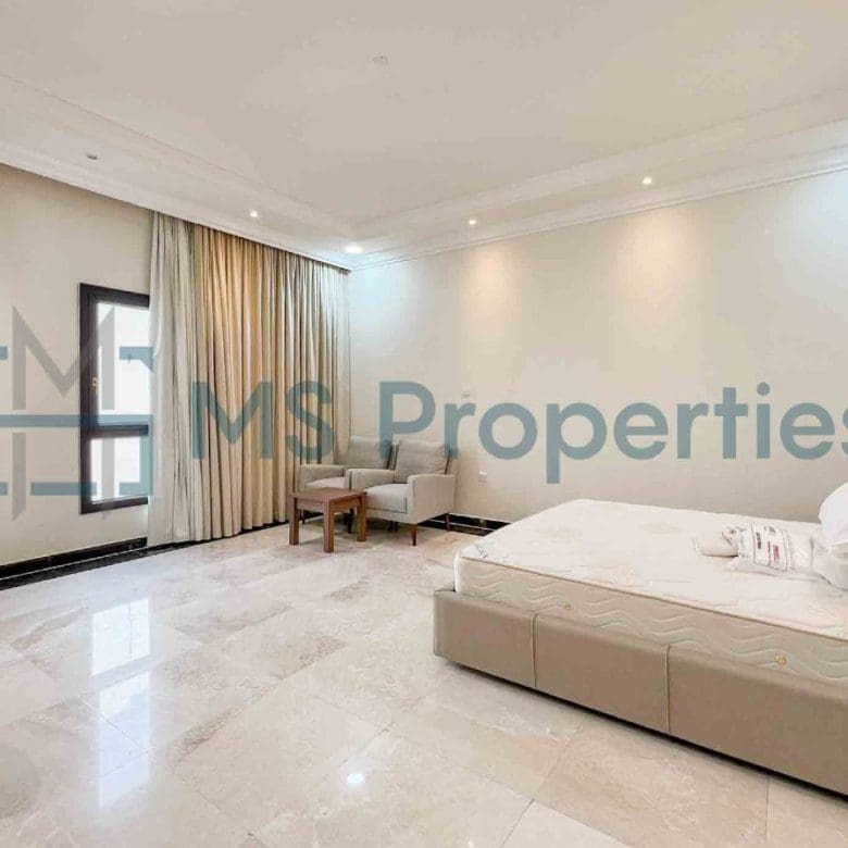 Perfect Space | 5BR+Maids Villa | View Balcony
