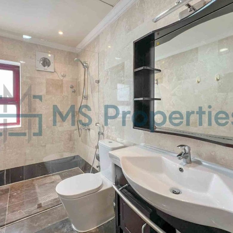 Perfect Space | 5BR+Maids Villa | View Balcony