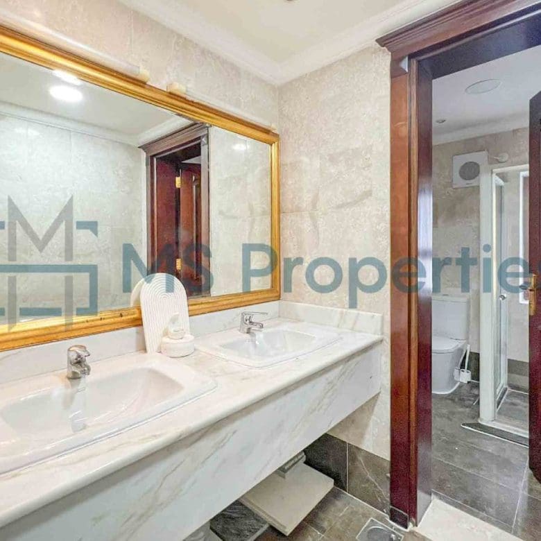 Perfect Space | 5BR+Maids Villa | View Balcony